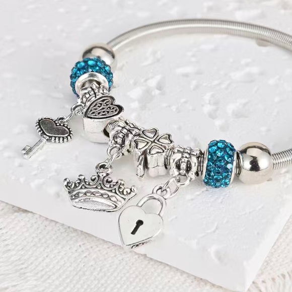 Crown & Key Charm Bangle, Chain Beaded Beads Bracelets - Picture 3 of 7